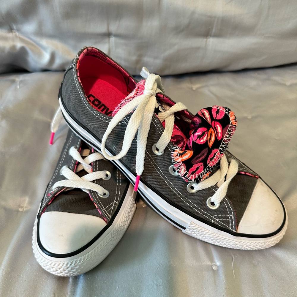 Converse Kids Sneakers in Gray and Pink